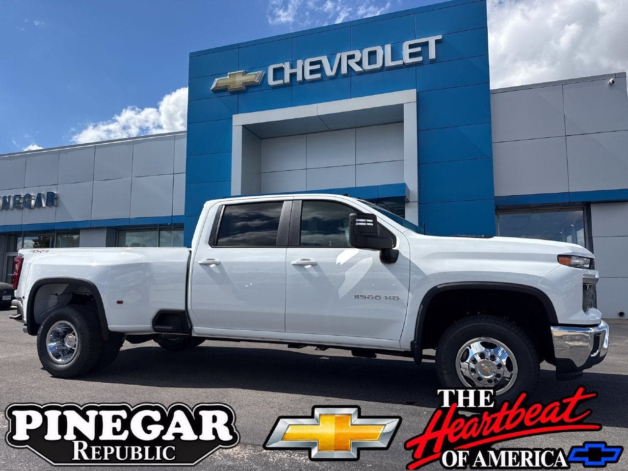 2026 Chevrolet Silverado 3500HD LT — photo 1 of 33