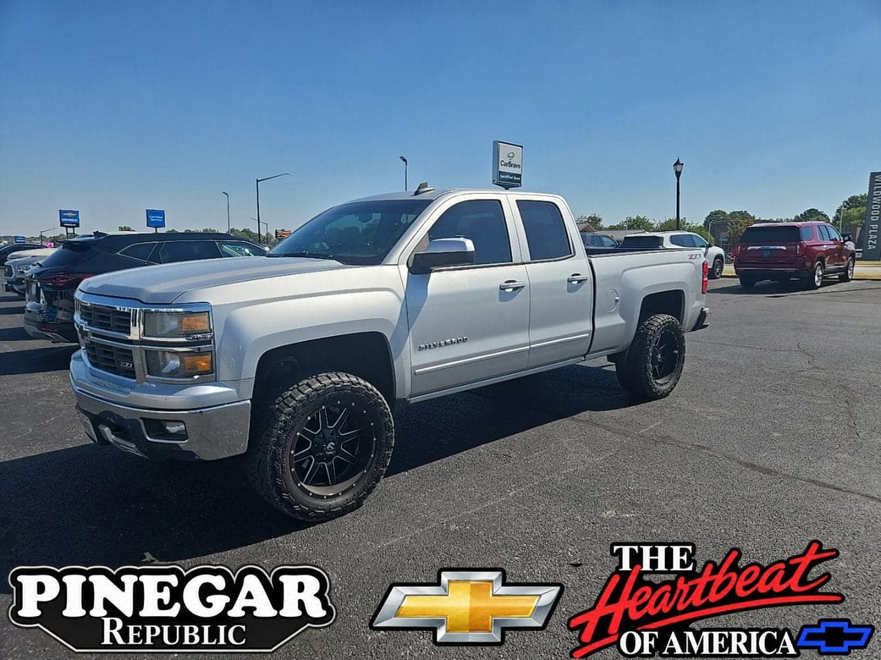 2015 Chevrolet Silverado 1500 LT — photo 1 of 29
