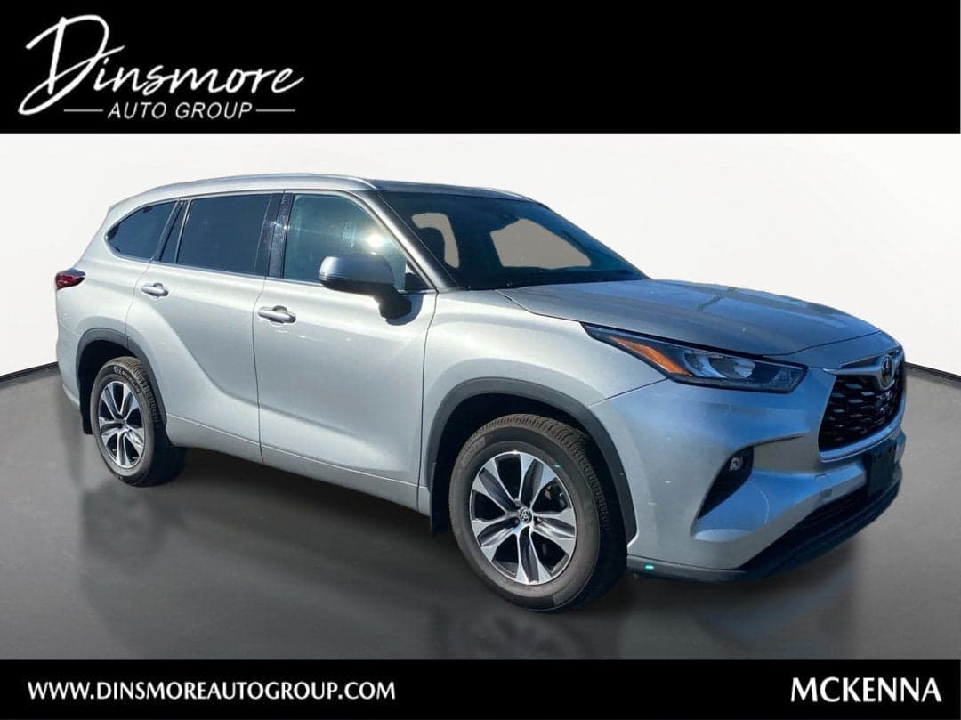 2021 Toyota Highlander XLE — photo 1 of 5