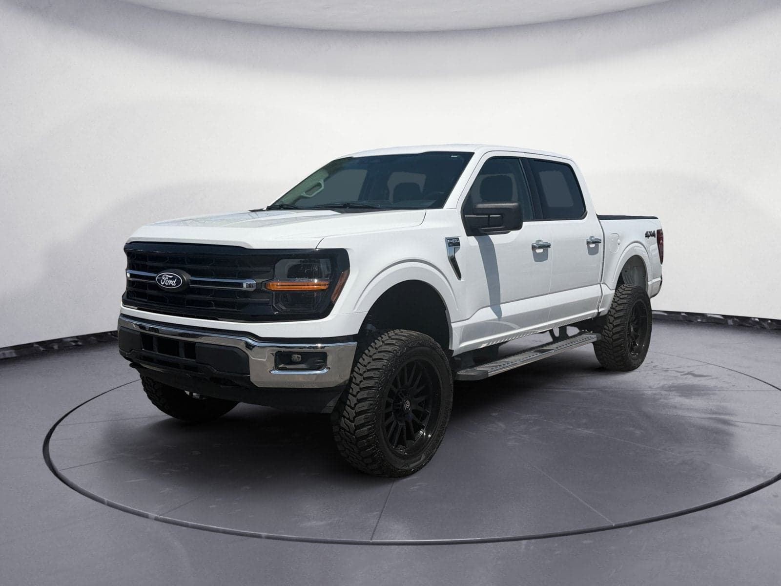 2025 Ford F-150 XLT — photo 1 of 5