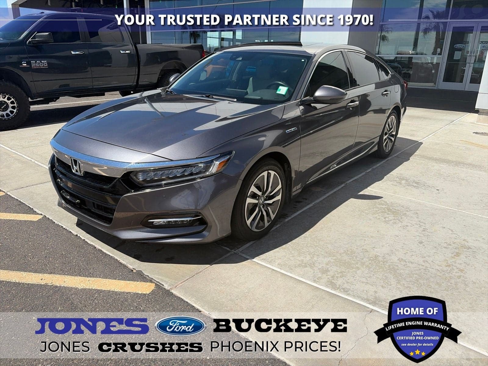 2018 Honda Accord Hybrid Touring — photo 1 of 13