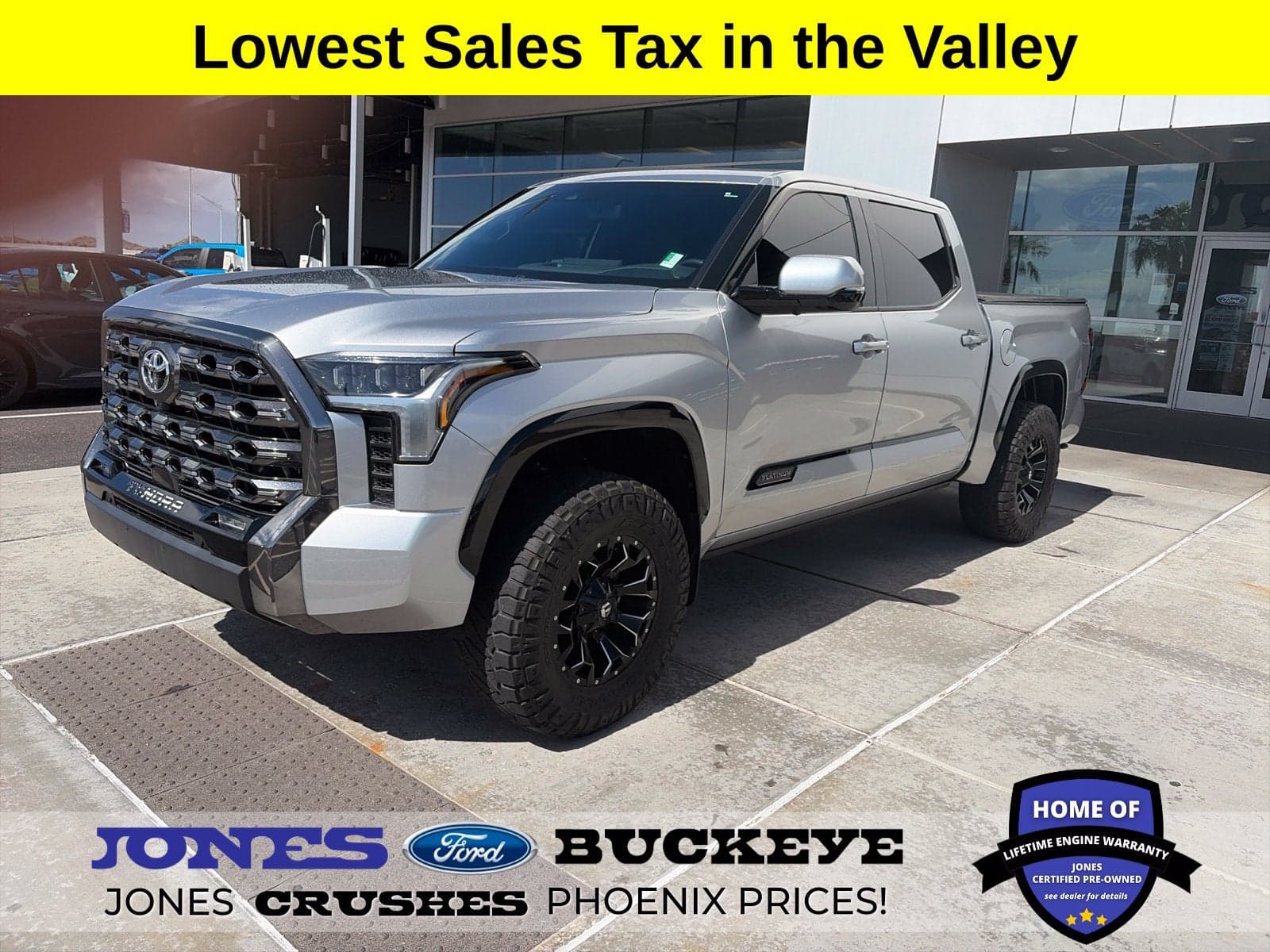 2023 Toyota Tundra 4WD Platinum — photo 1 of 5