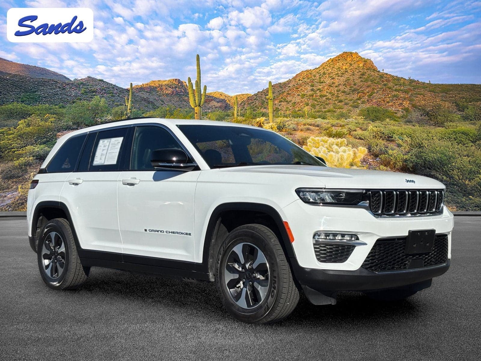 2024 Jeep Grand Cherokee 4xe Base — photo 1 of 5