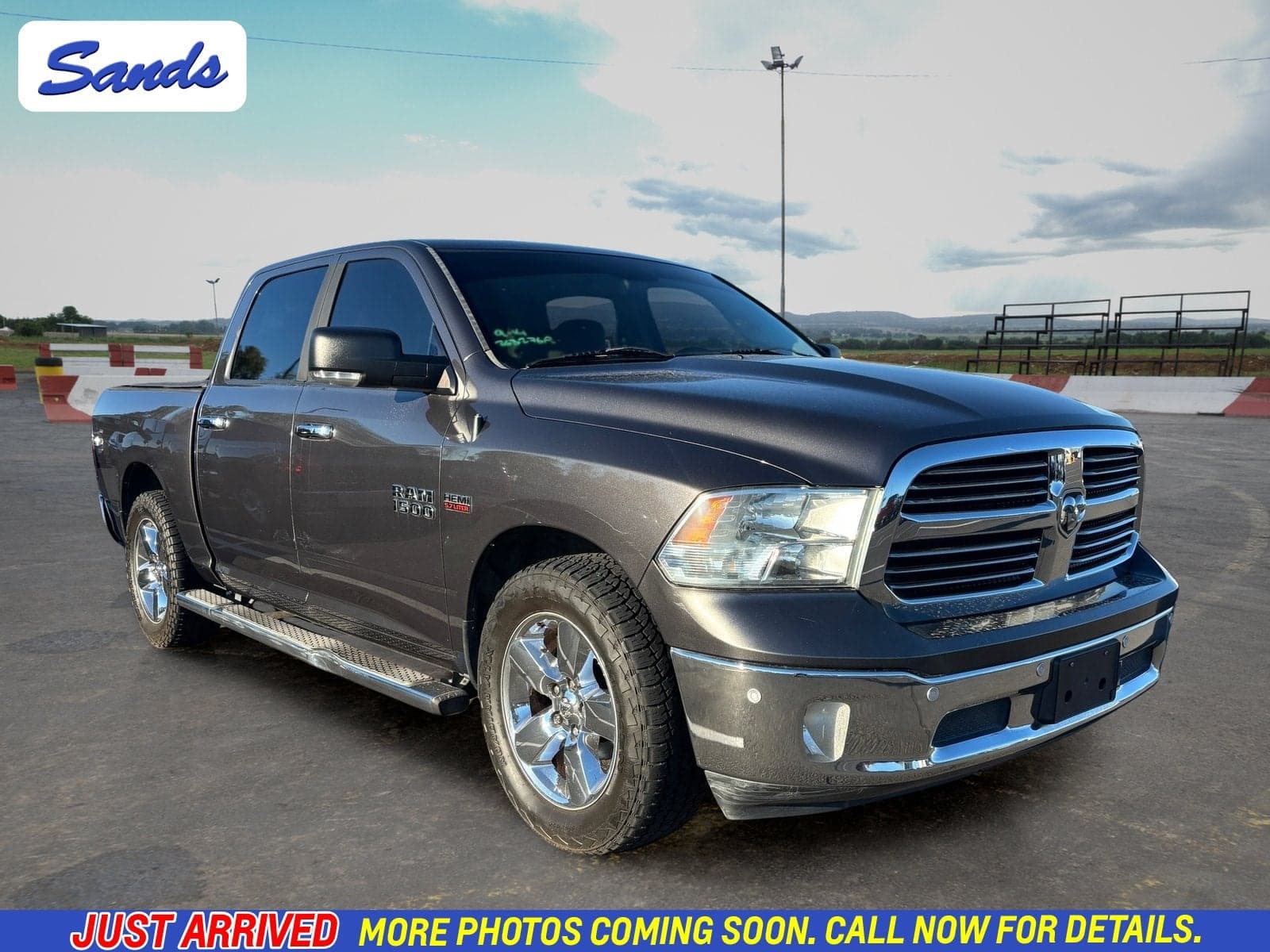 2015 RAM 1500 Lone Star — photo 1 of 11