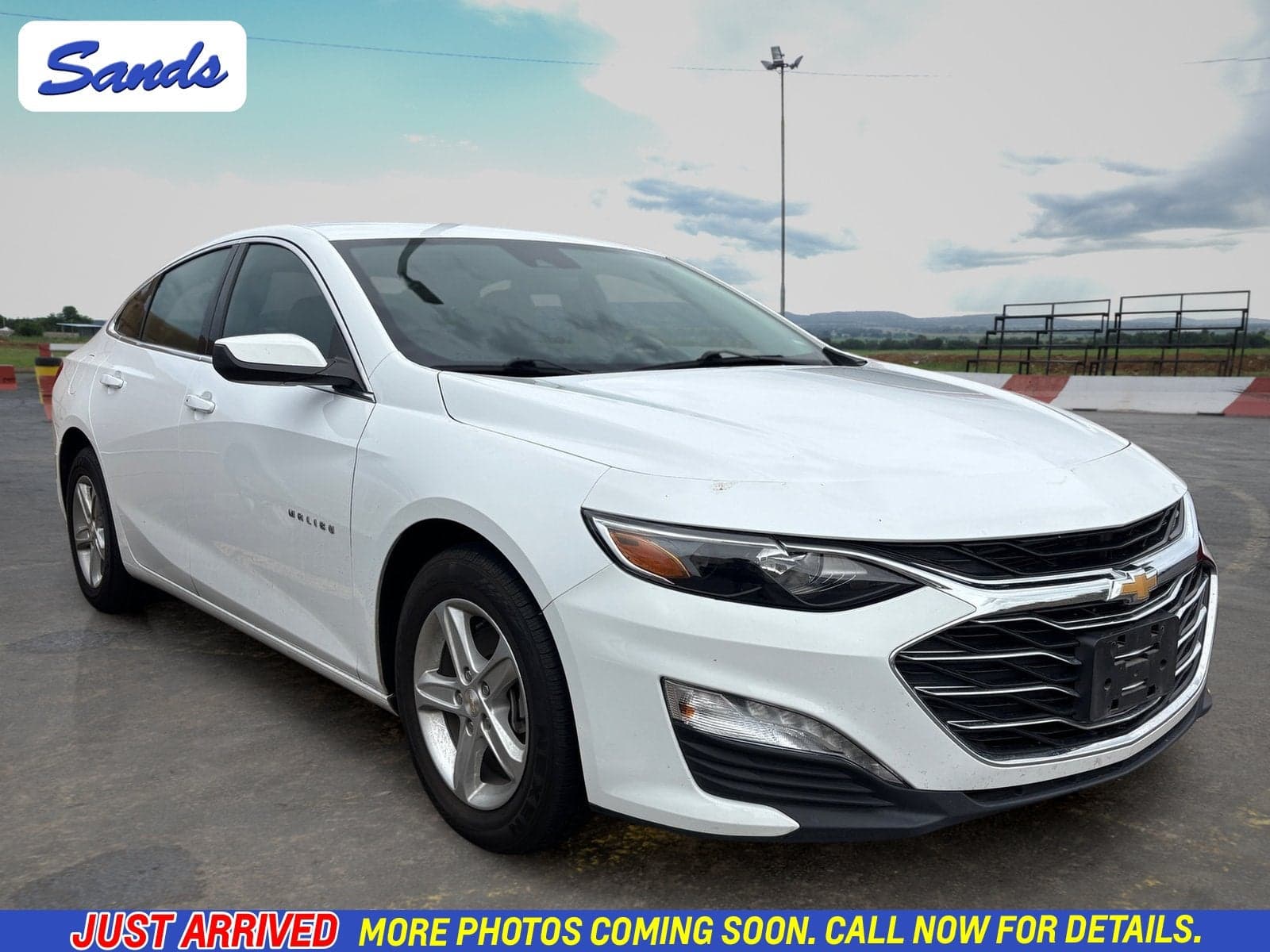 2024 Chevrolet Malibu 1LT — photo 1 of 26