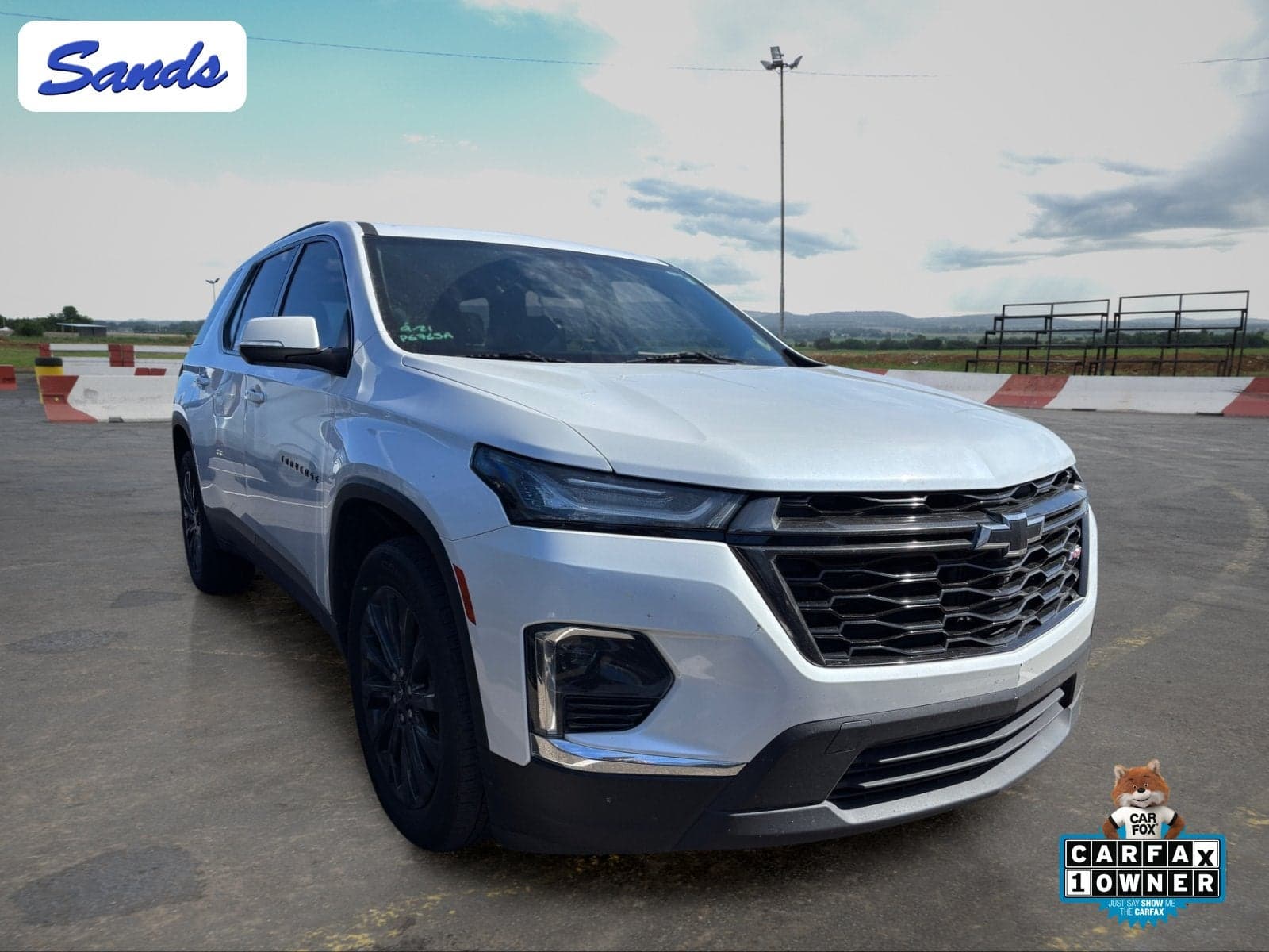 2023 Chevrolet Traverse RS — photo 1 of 26