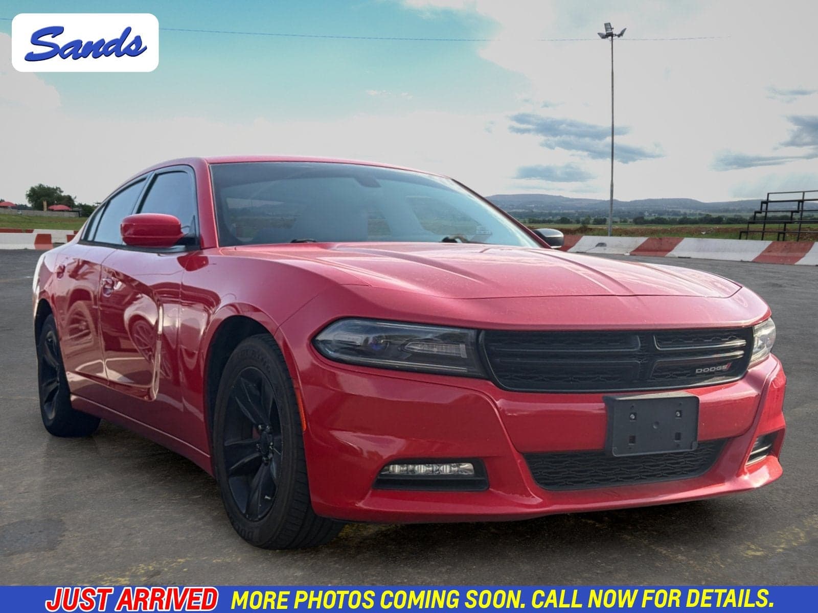 2017 Dodge Charger SXT — photo 1 of 13