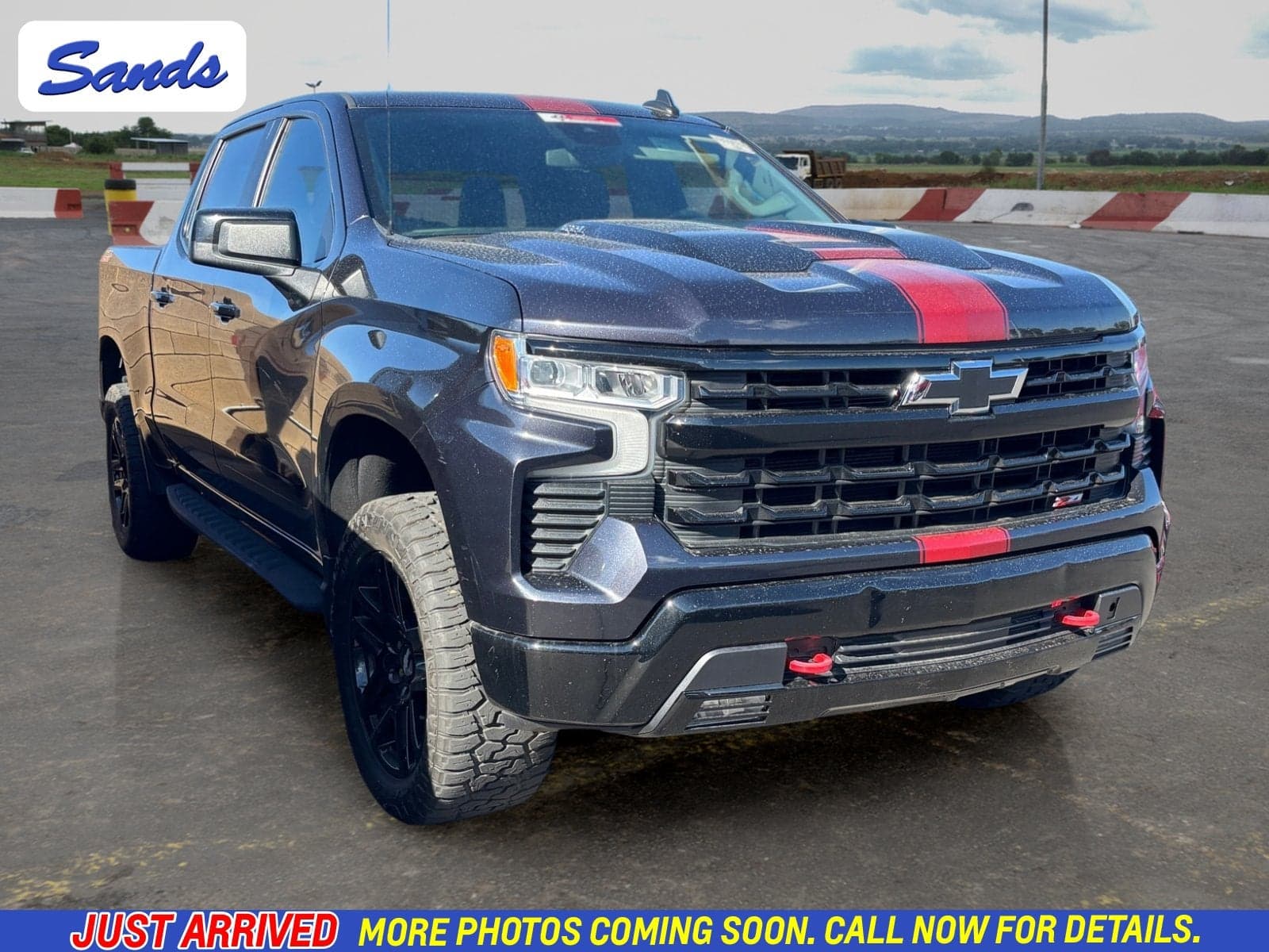 2022 Chevrolet Silverado 1500 LT Trail Boss — photo 1 of 5