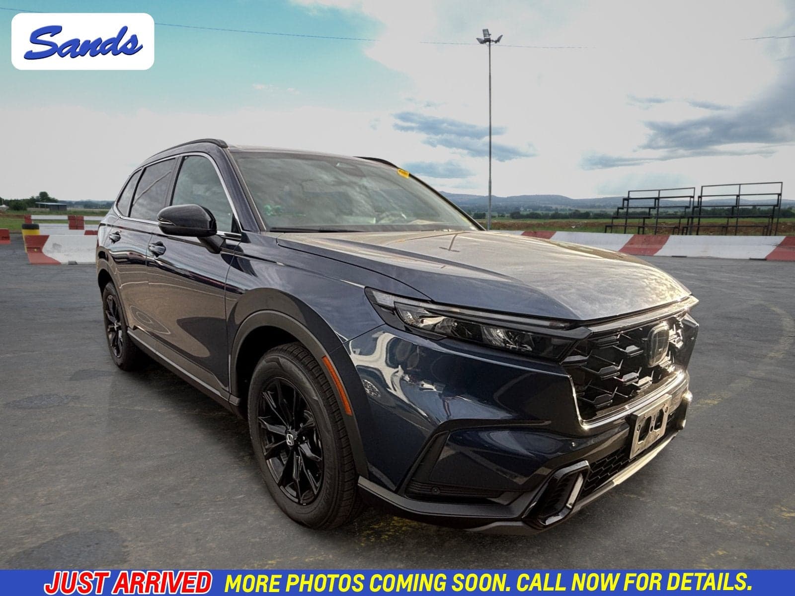 2025 Honda CR-V Hybrid Sport-L — photo 1 of 11