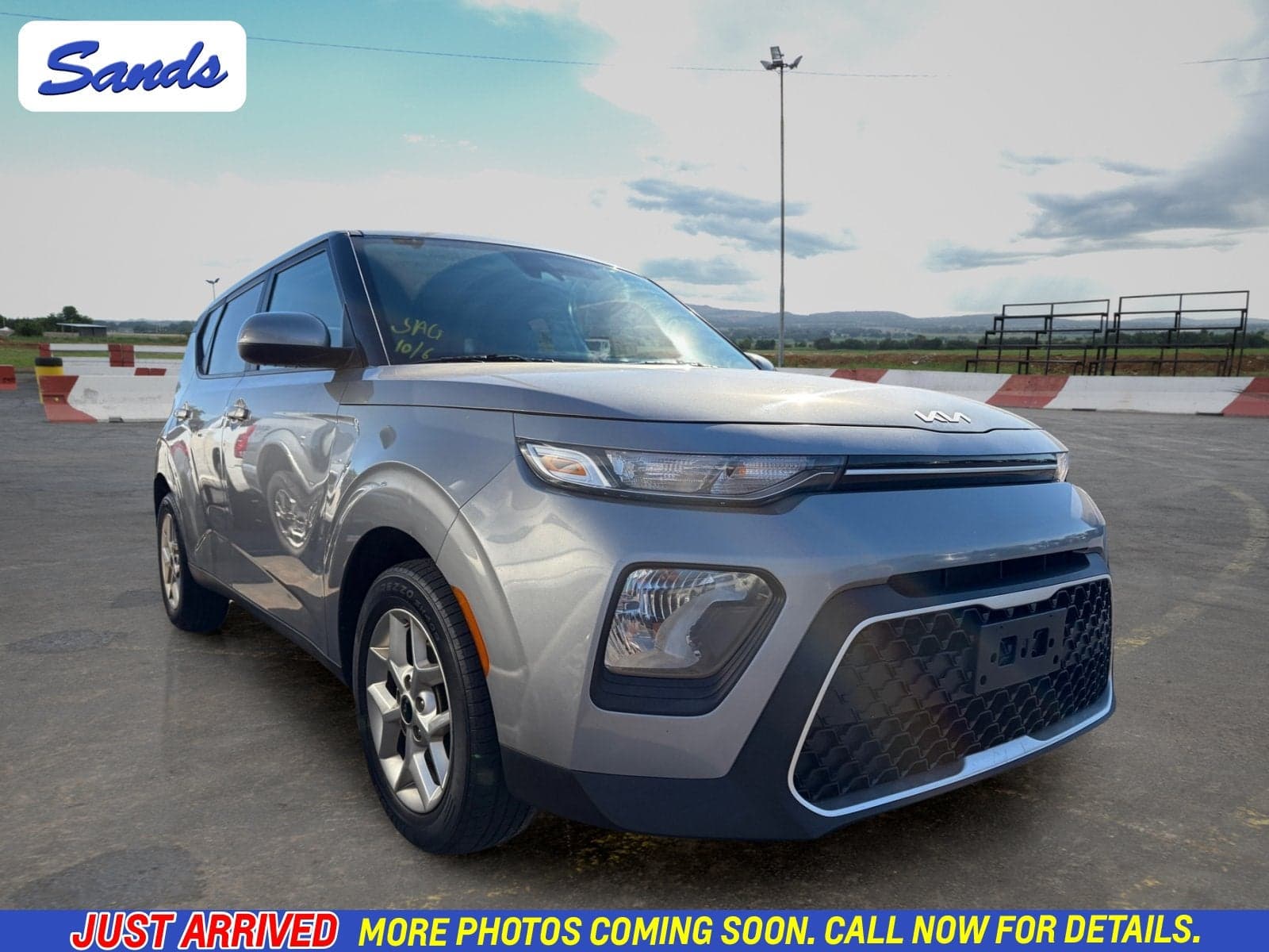 2022 Kia Soul LX — photo 1 of 5
