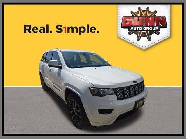 2019 Jeep Grand Cherokee Altitude — photo 1 of 8