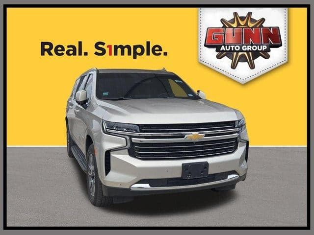 2022 Chevrolet Suburban LT — photo 1 of 24