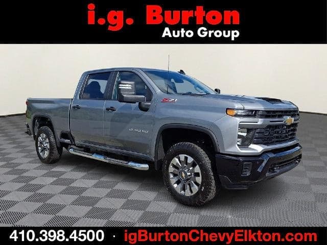 2026 Chevrolet Silverado 2500HD Custom — photo 1 of 23