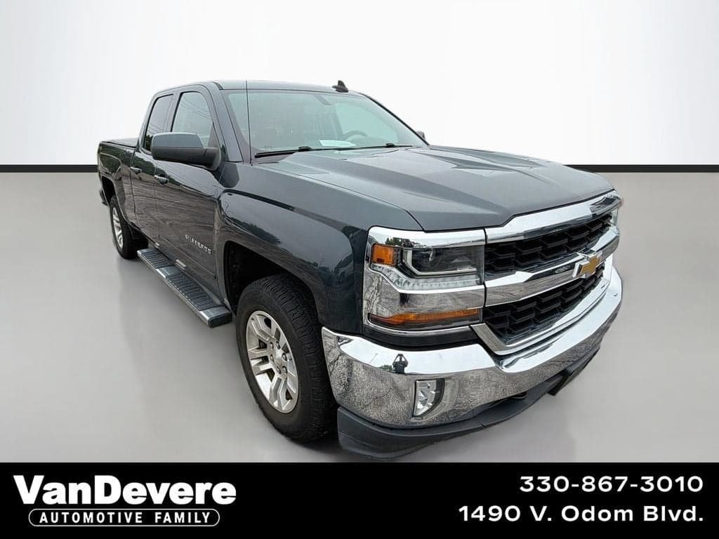2017 Chevrolet Silverado 1500 LT — photo 1 of 20