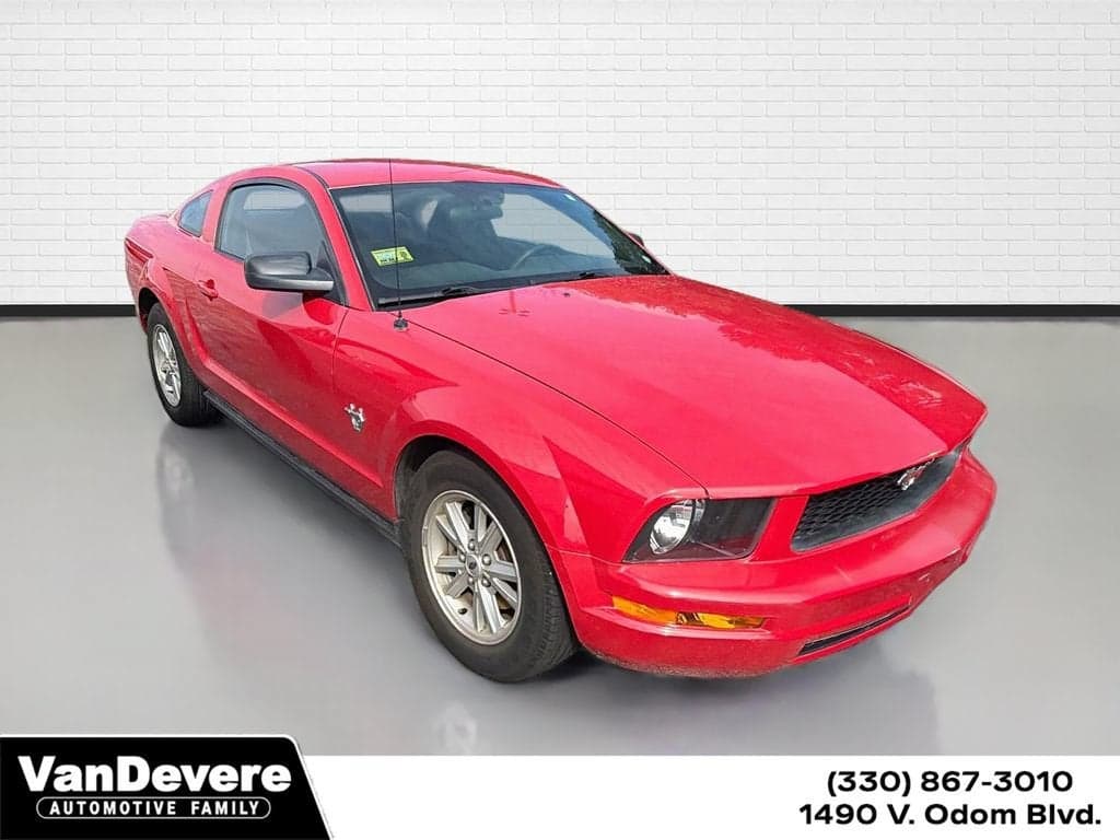 2009 Ford Mustang Base — photo 1 of 14