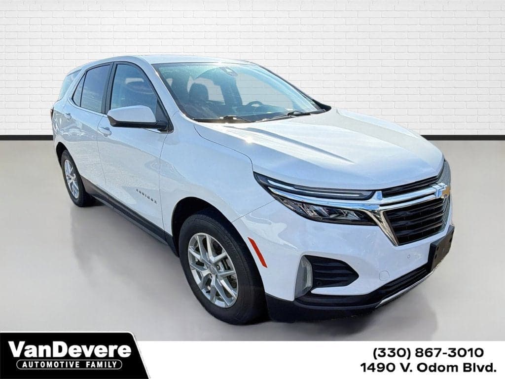 2024 Chevrolet Equinox LT — photo 1 of 5