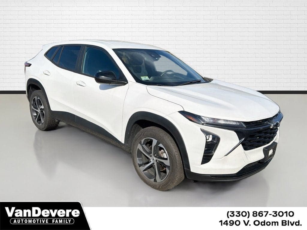 2024 Chevrolet Trax 1RS — photo 1 of 5