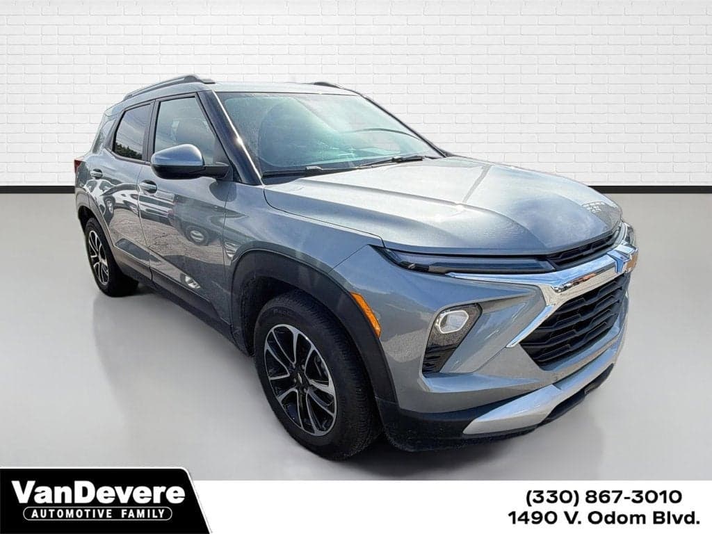 2024 Chevrolet Trailblazer LT — photo 1 of 12