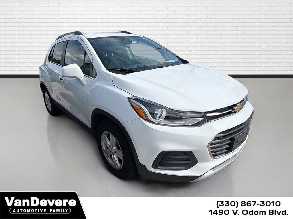 2019 Chevrolet Trax LT — photo 1 of 18
