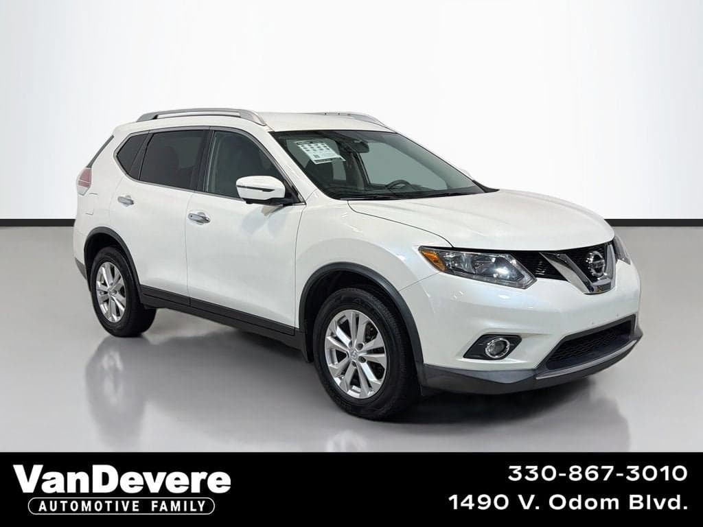 2016 Nissan Rogue SV — photo 1 of 54