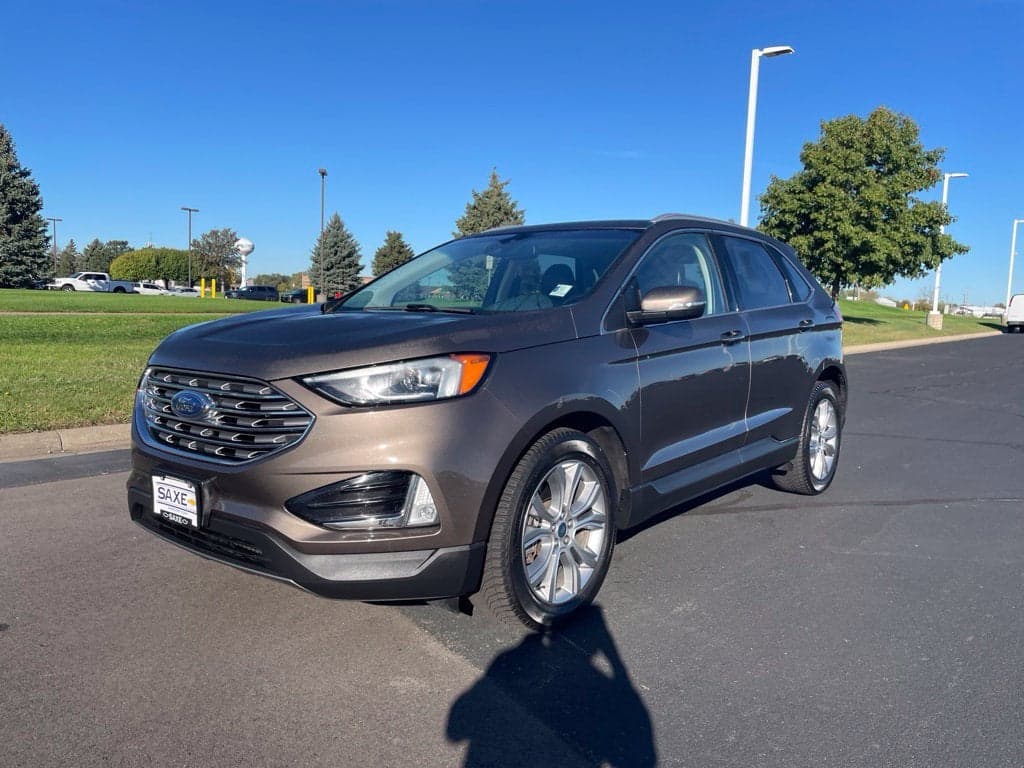 2019 Ford Edge Titanium — photo 1 of 36