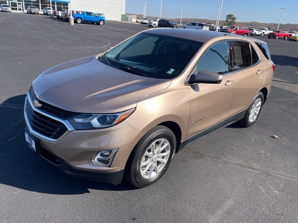 2019 Chevrolet Equinox LT — photo 1 of 5