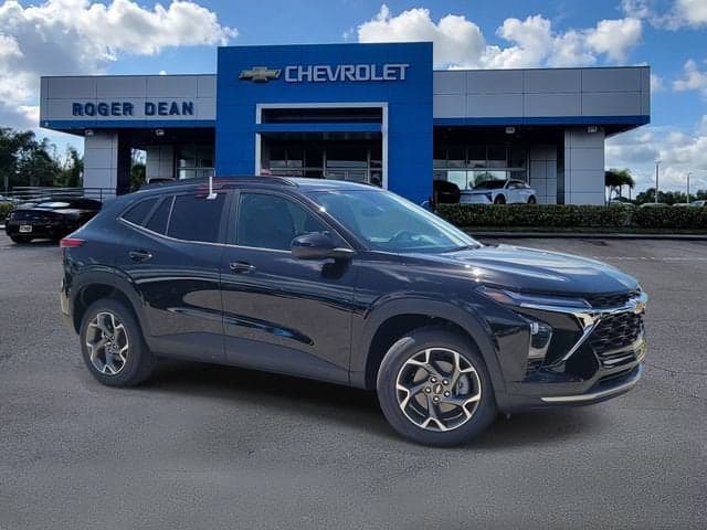 2026 Chevrolet Trax LT — photo 1 of 15