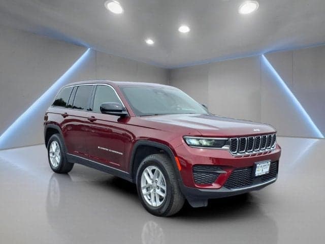 2024 Jeep Grand Cherokee Laredo X — photo 1 of 5