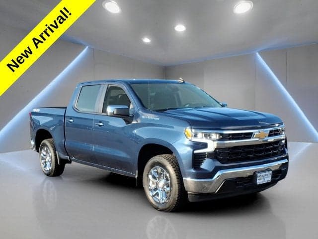 2022 Chevrolet Silverado 1500 LT — photo 1 of 5