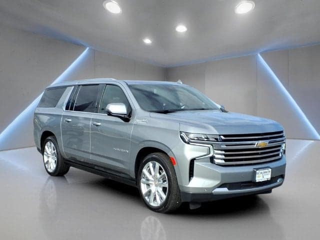 2024 Chevrolet Suburban High Country — photo 1 of 5