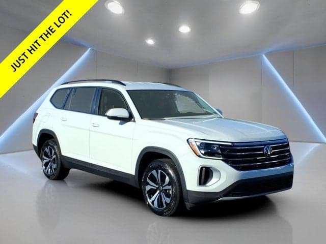 2025 Volkswagen Atlas 2.0T SE — photo 1 of 5