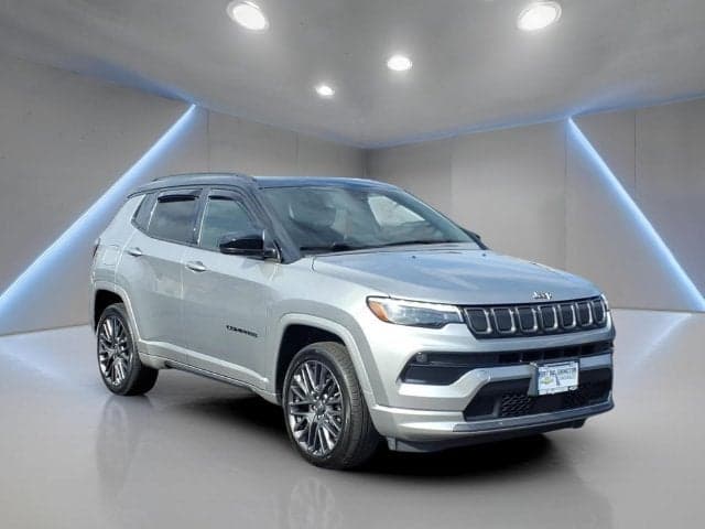 2022 Jeep Compass High Altitude — photo 1 of 5