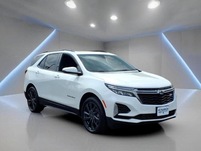 2022 Chevrolet Equinox RS — photo 1 of 5