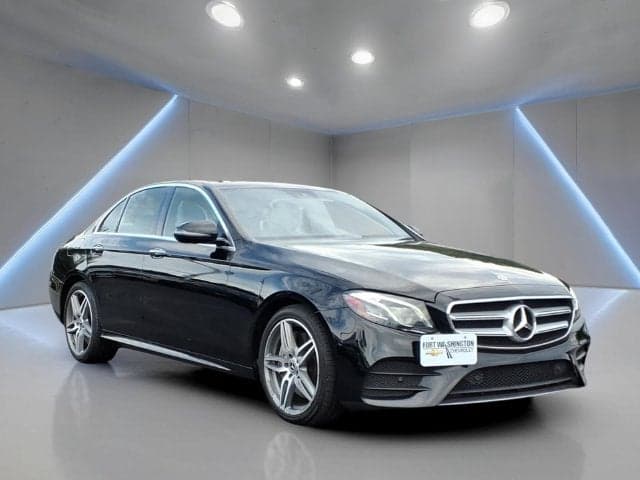 2020 Mercedes-Benz E-Class Base — photo 1 of 5