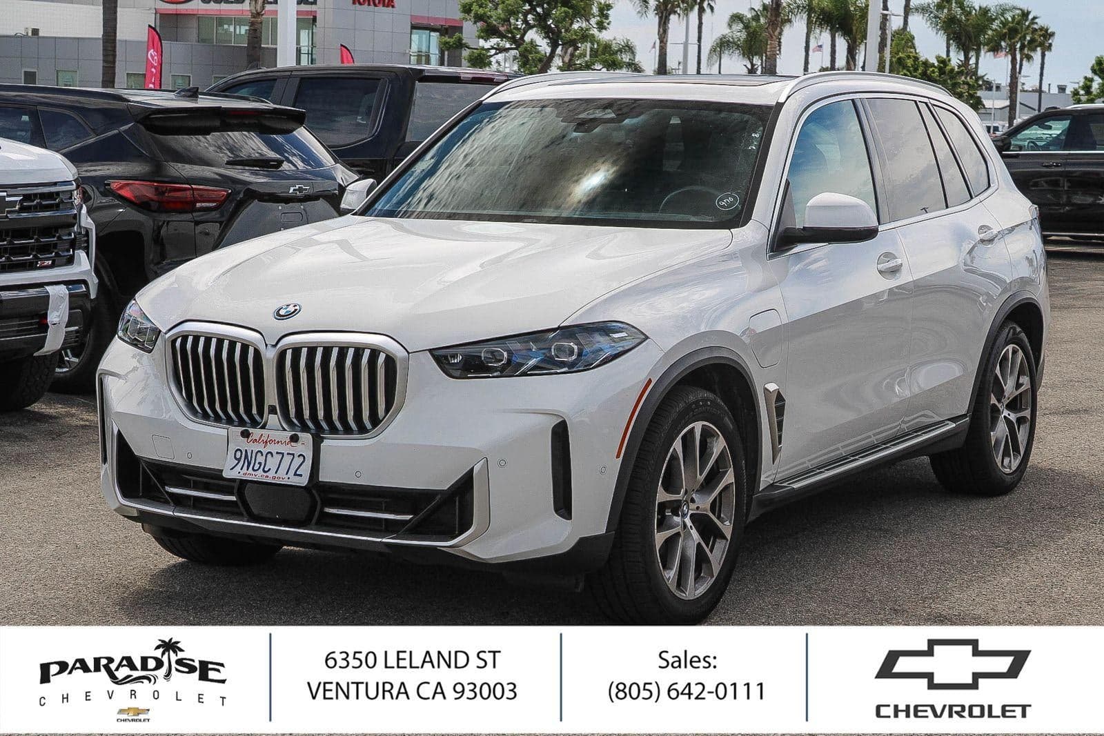 2025 BMW X5 xDrive50e — photo 1 of 13