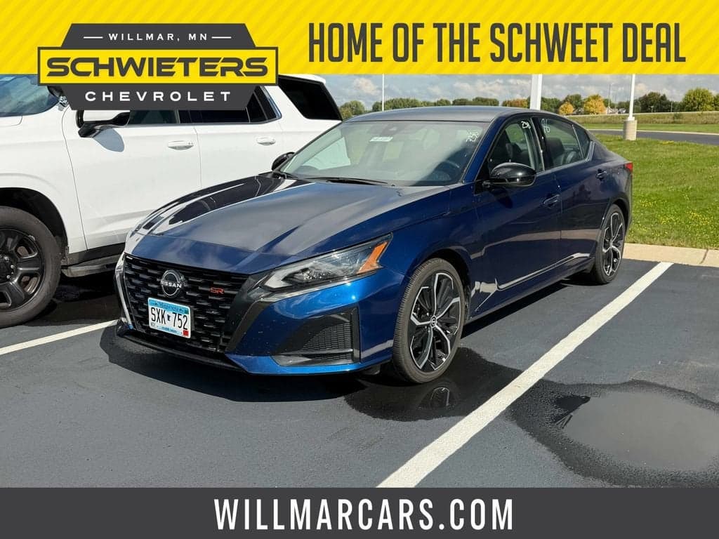 2024 Nissan Altima 2.5 SR — photo 1 of 3