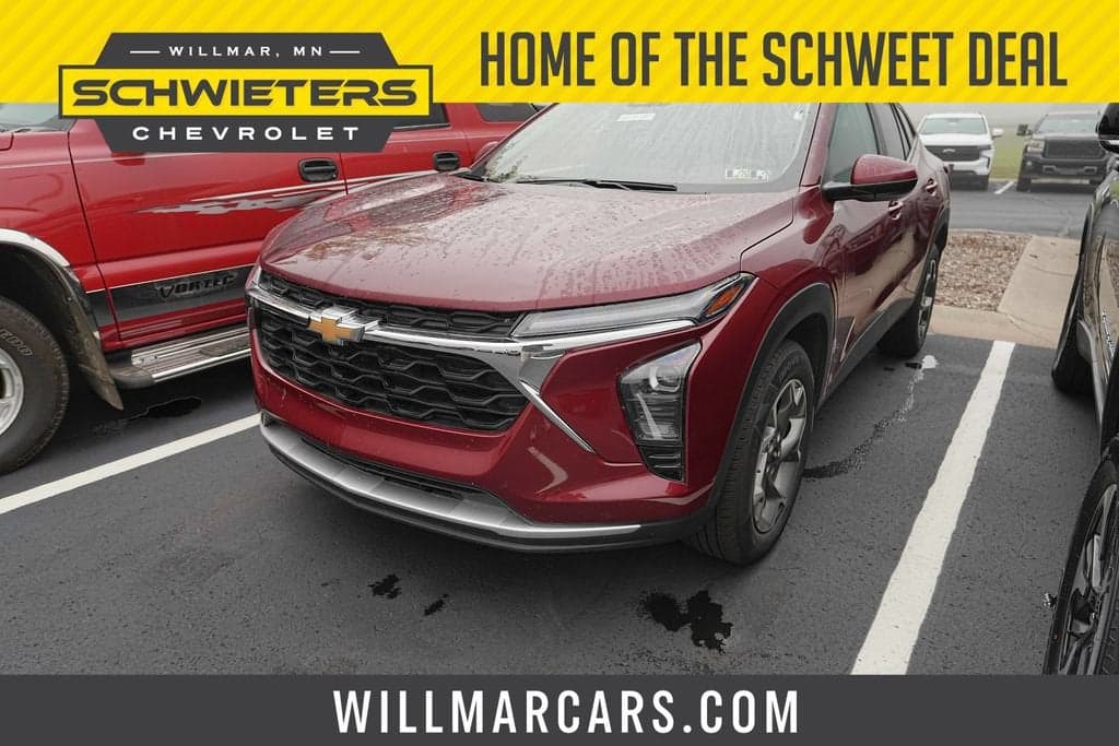 2025 Chevrolet Trax LT — photo 1 of 5
