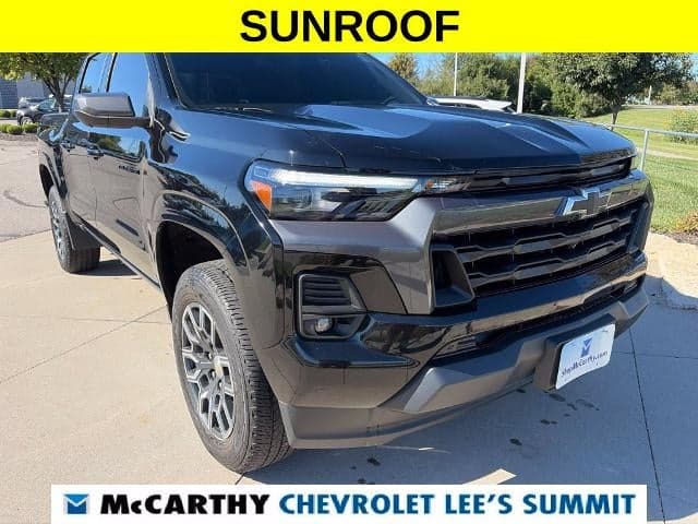 2023 Chevrolet Colorado 4WD LT — photo 1 of 46