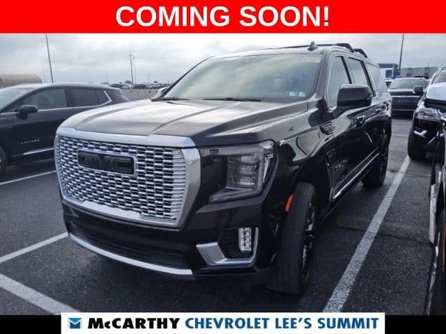 2022 GMC Yukon XL Denali — photo 1 of 5