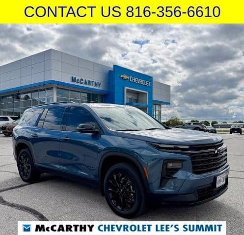 2025 Chevrolet Traverse FWD LT — photo 1 of 22