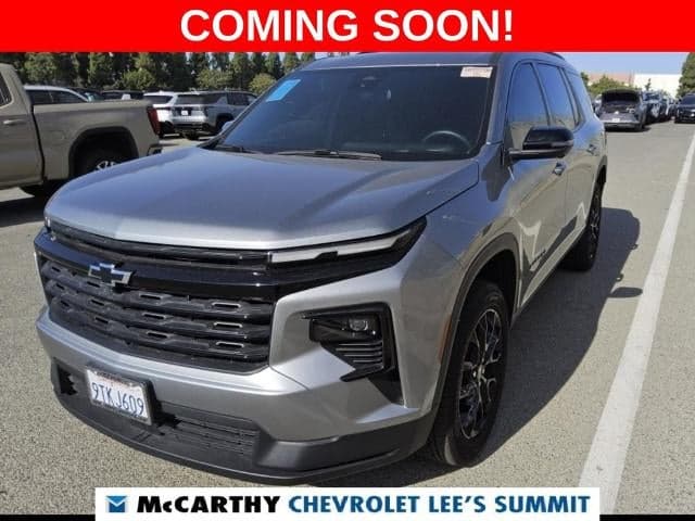 2025 Chevrolet Traverse FWD LT — photo 1 of 8