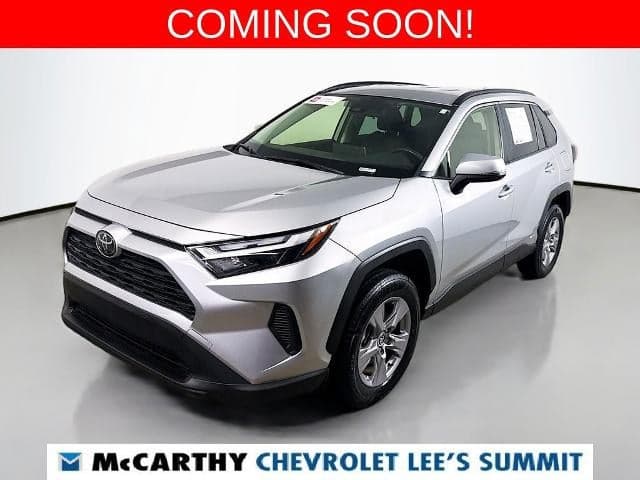 2025 Toyota RAV4 Hybrid XLE — photo 1 of 8