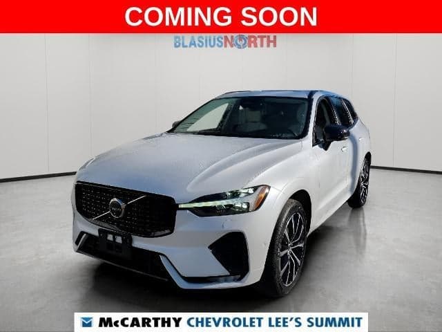 2024 Volvo XC60 Plus Dark Theme — photo 1 of 8