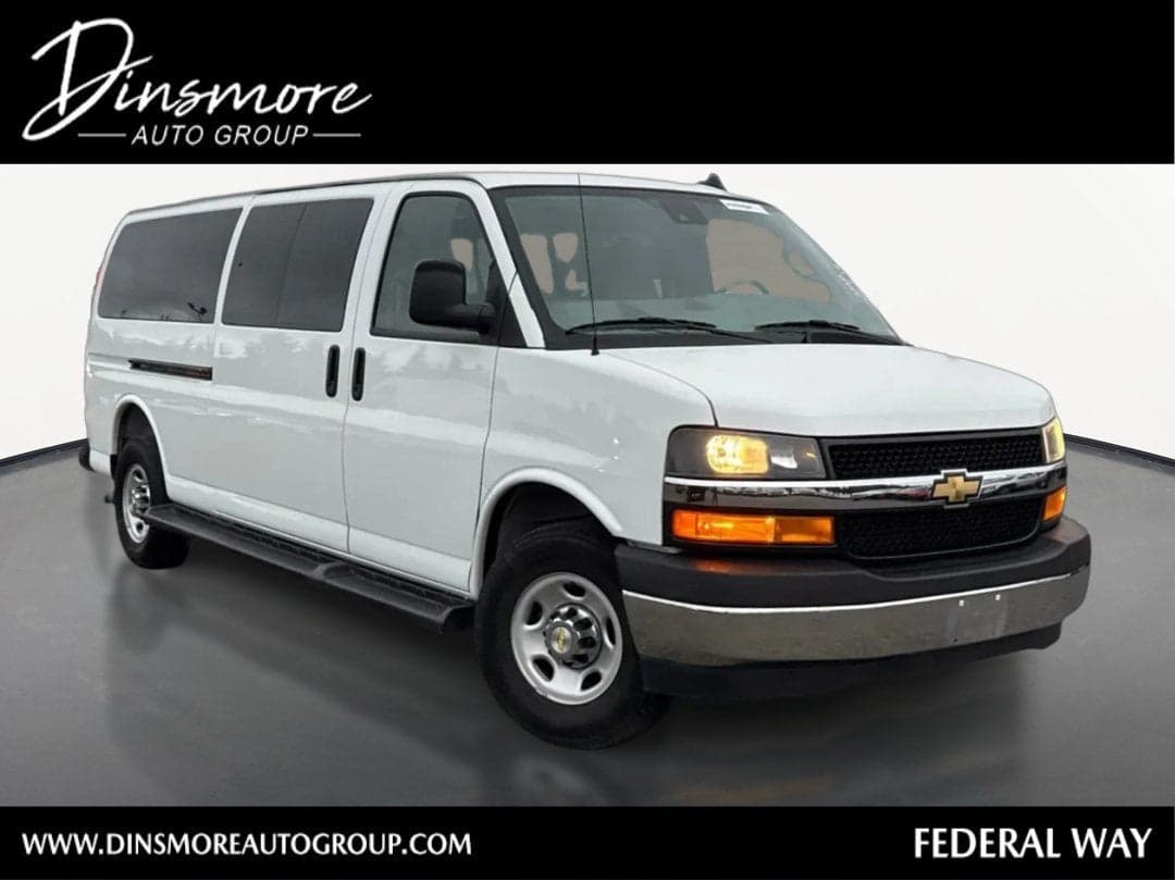 2025 Chevrolet Express Passenger Base — photo 1 of 5