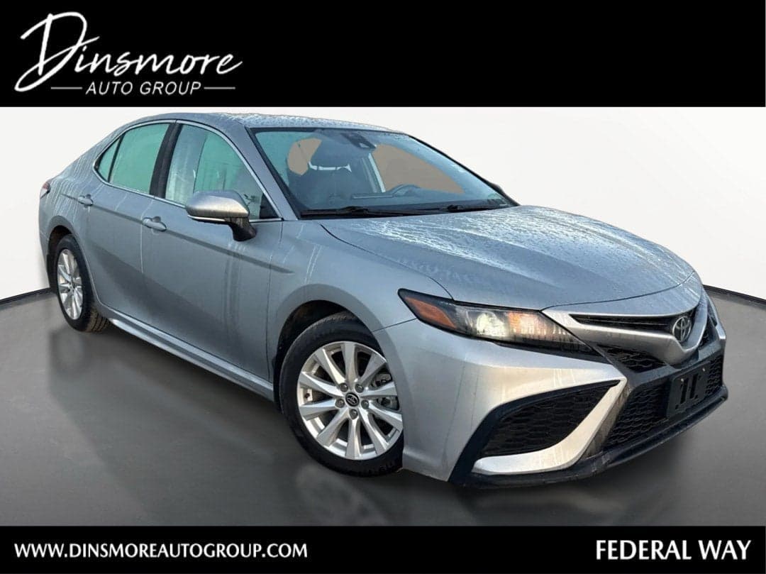 2023 Toyota Camry SE — photo 1 of 5