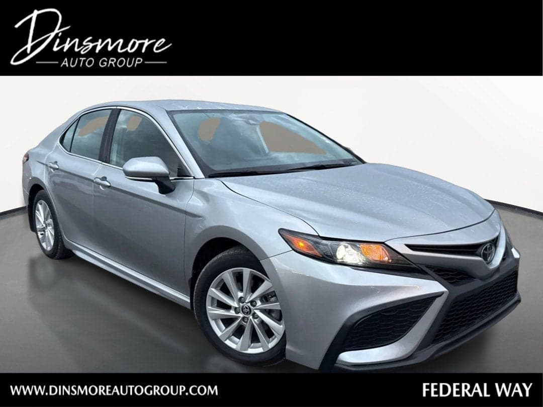 2023 Toyota Camry SE — photo 1 of 5