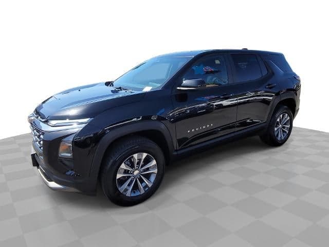 2026 Chevrolet Equinox FWD LT — photo 1 of 45