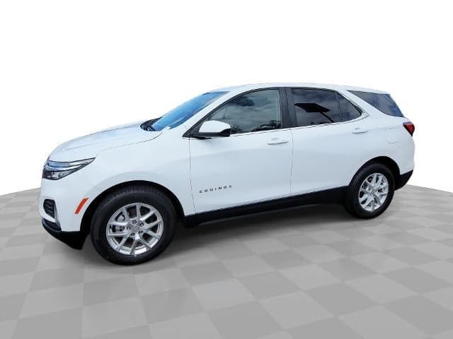 2023 Chevrolet Equinox LT — photo 1 of 43
