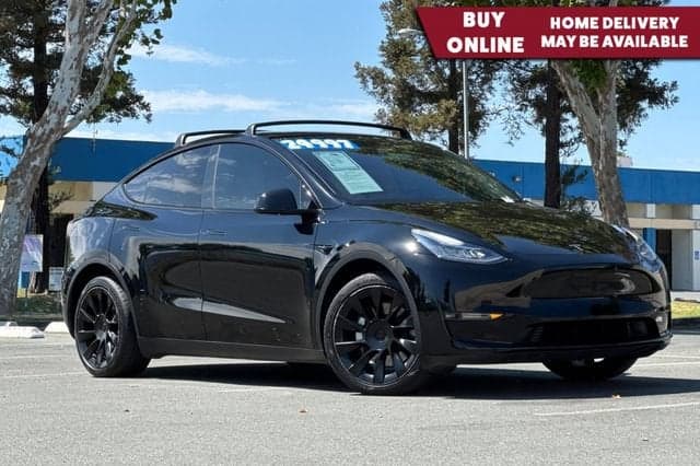 2021 Tesla Model Y Long Range AWD — photo 1 of 51