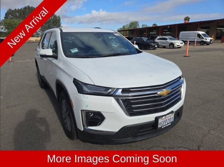 2023 Chevrolet Traverse LT Cloth — photo 1 of 25